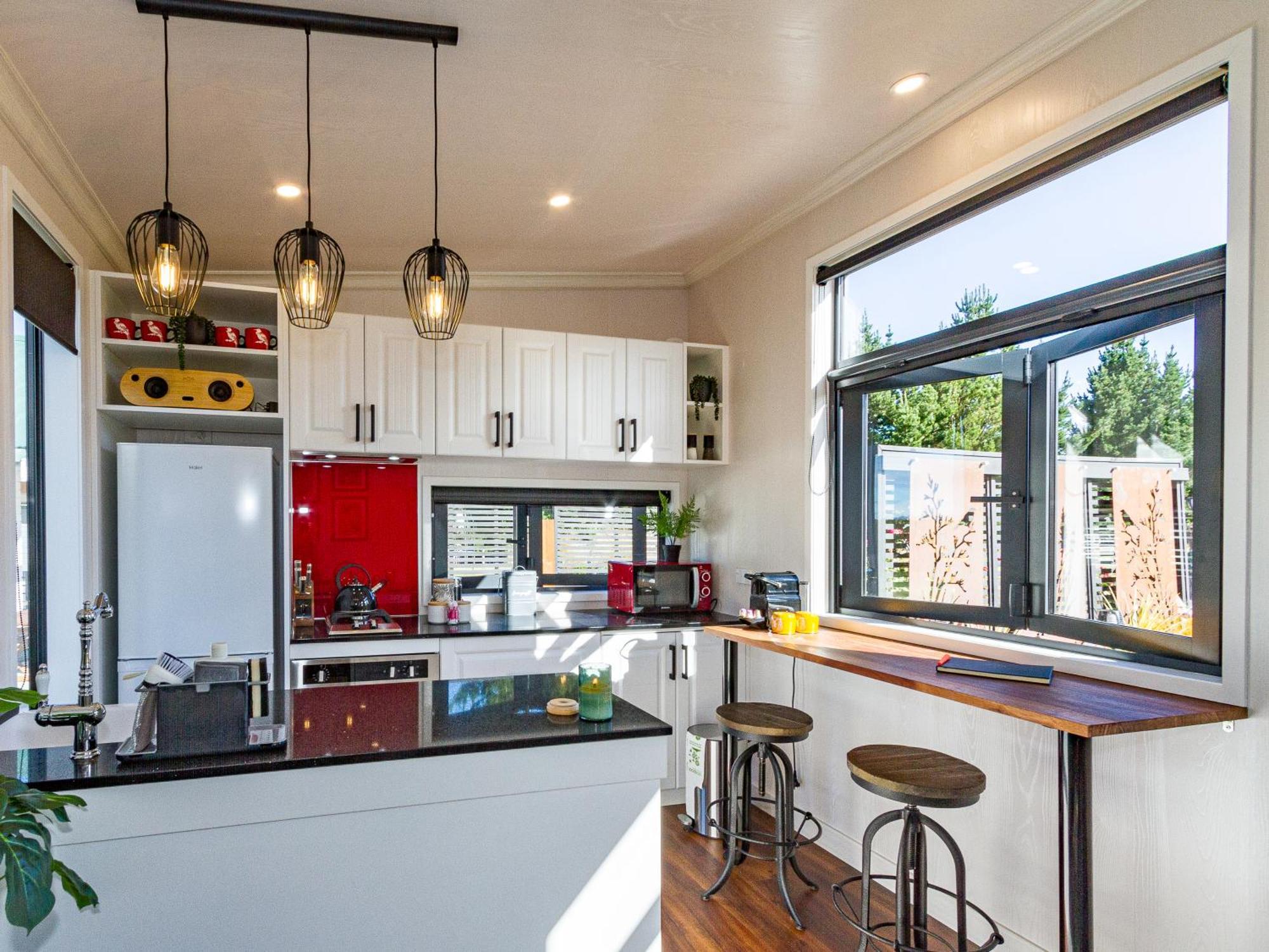 Mangateitei Views - Rangataua Tiny Home Охакуне Экстерьер фото