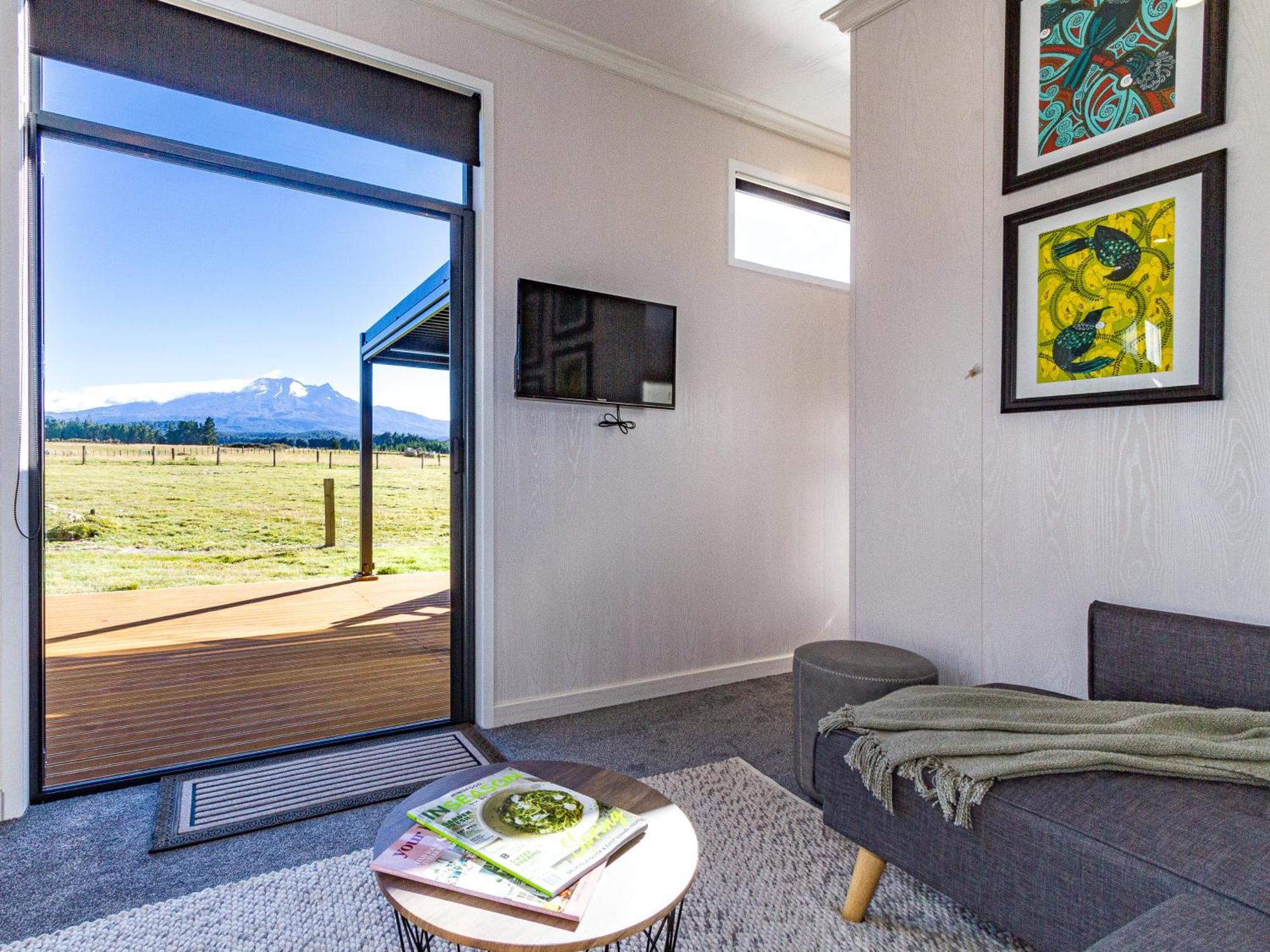 Mangateitei Views - Rangataua Tiny Home Охакуне Экстерьер фото